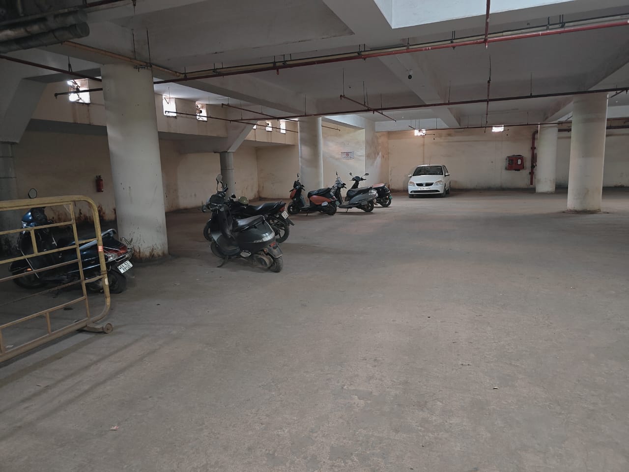 500 RS BEST EVENTS HUBLI CAR & BIKE PARKING